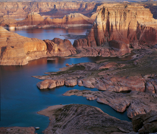 Lake Powell Scenic Sunset