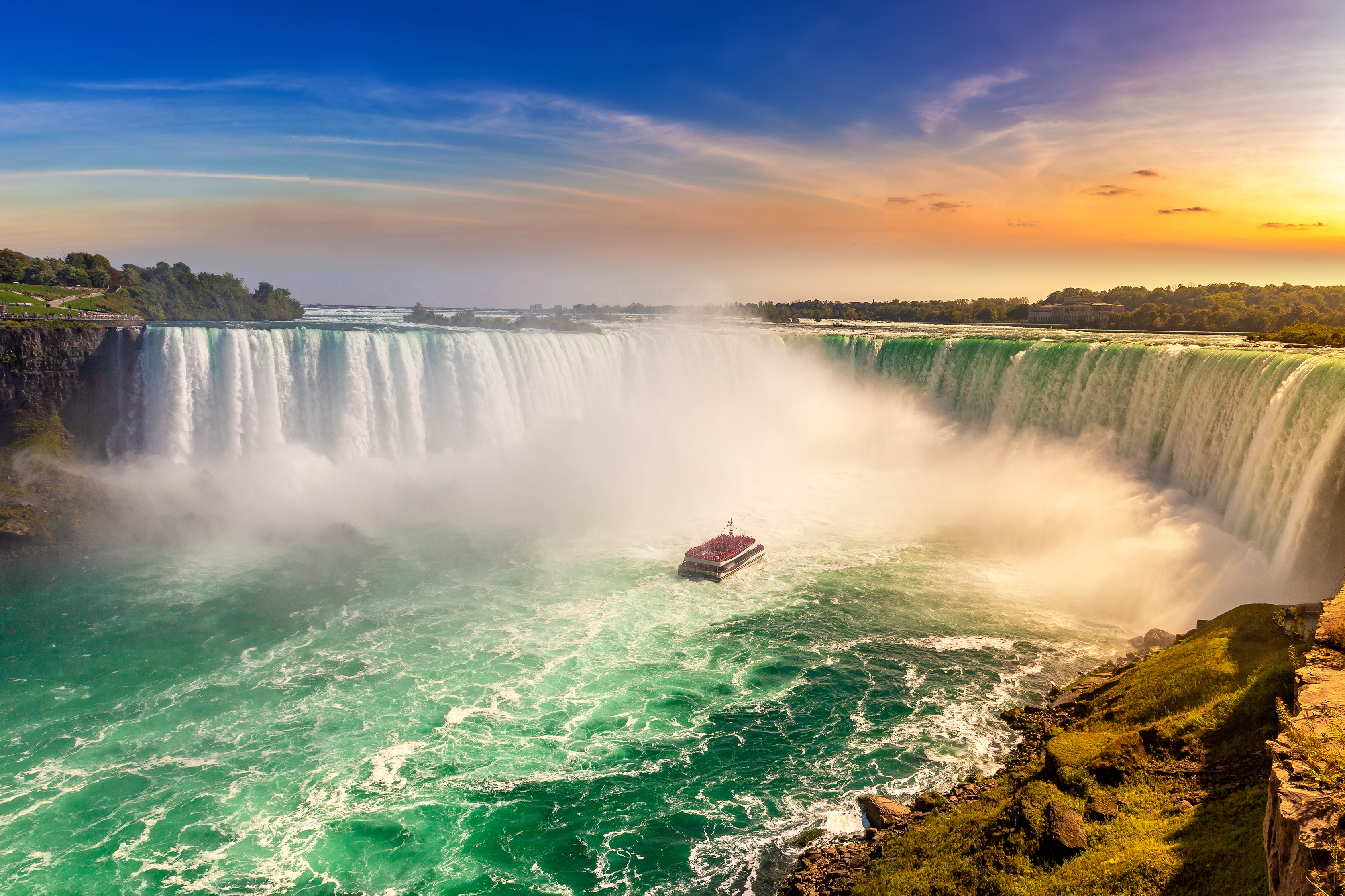 Niagar Falls iStock 1346270784
